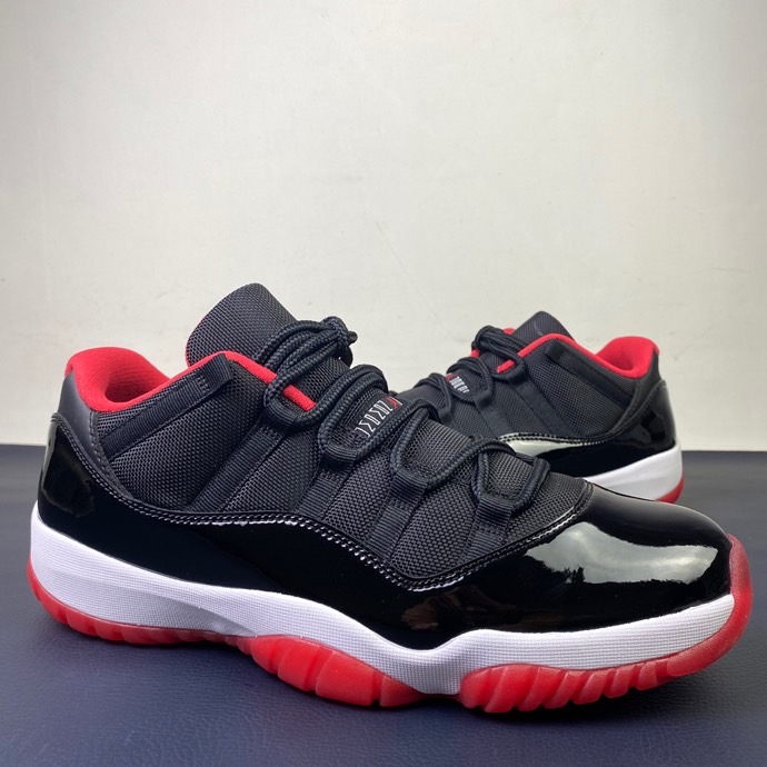 Air Jordan 11 Retro Low Bred