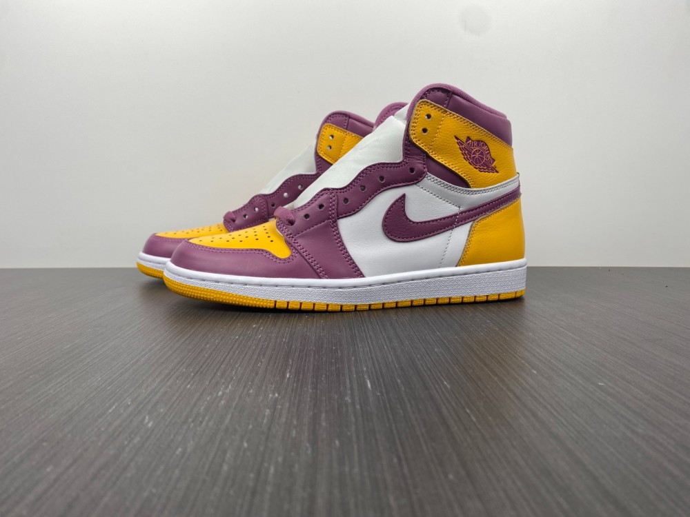 Air Jordan 1 High OG “Brotherhood” 555088-706