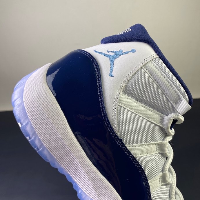 Air Jordan 11