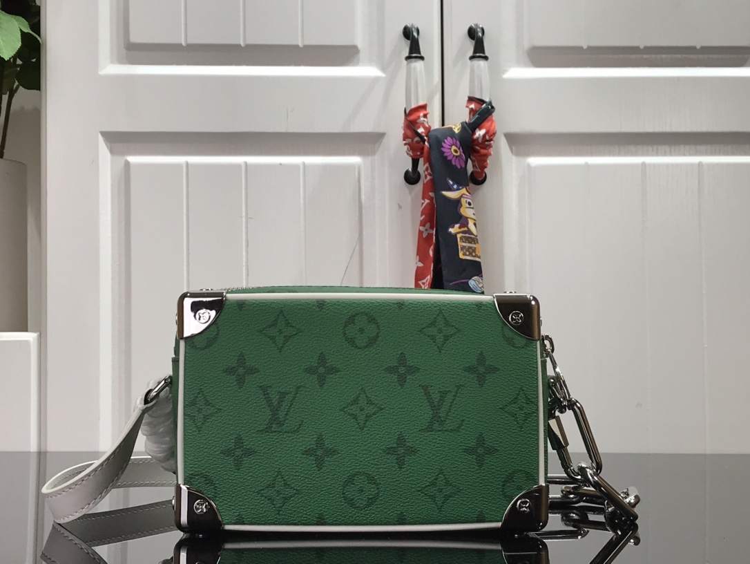 L*ouis V*uitton Top Bag 18.5*13*8cm