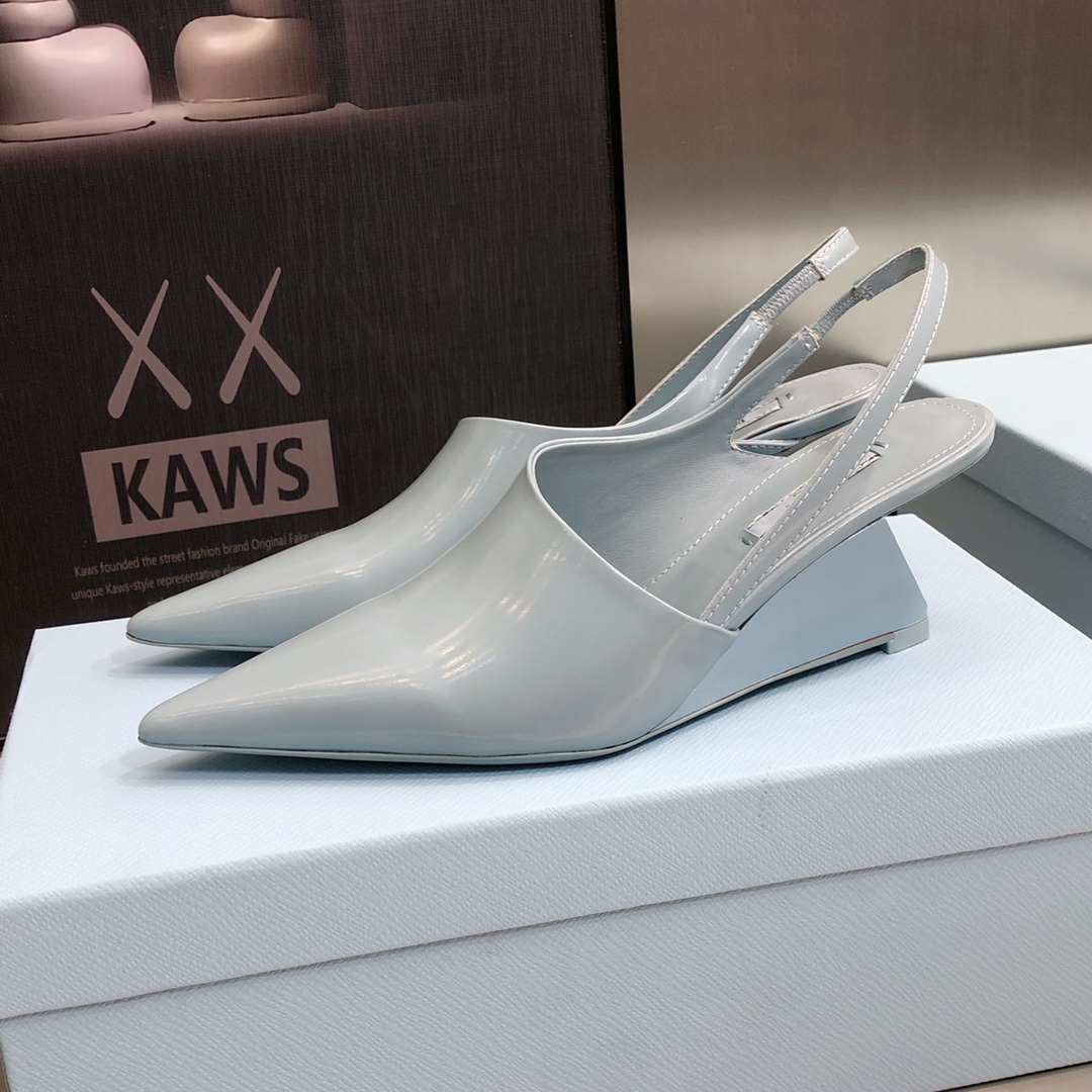 Women P*rada Top Quality Sandals