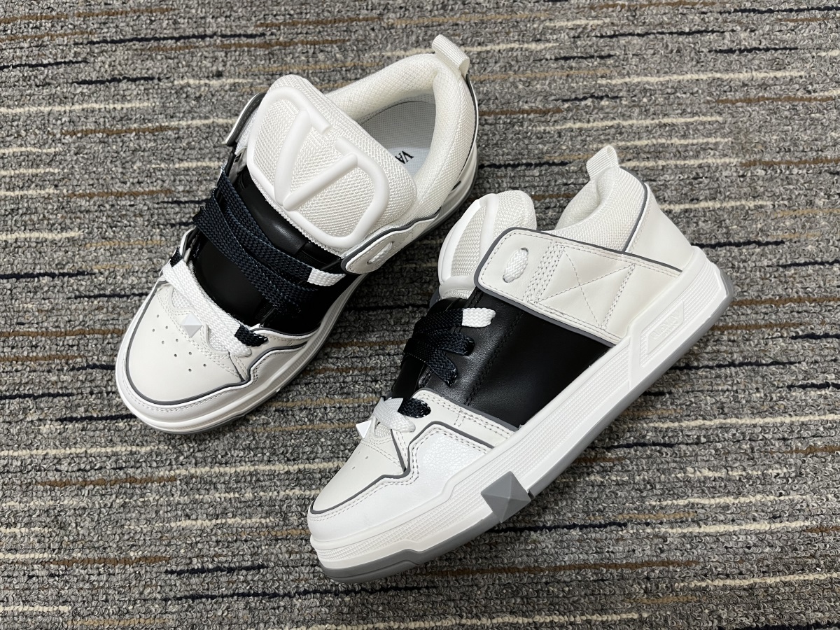 Men Women 𝑉*𝐴𝐿𝐸𝑁𝑇𝐼𝑁𝑂 Top Sneakers