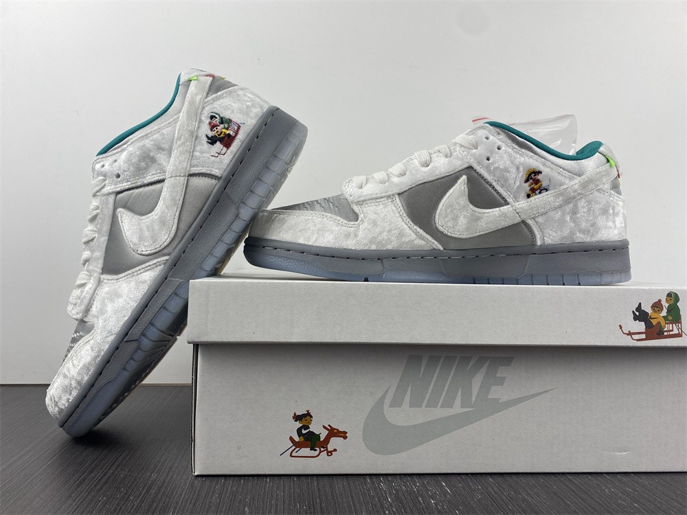 from Nike Dunk Low DO2326-001