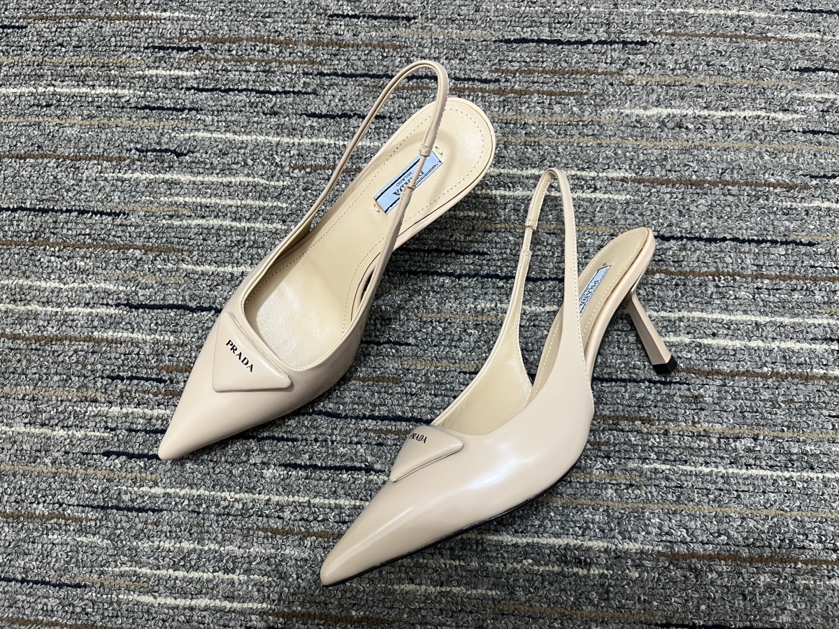 Women P*rada Top Quality Sandals