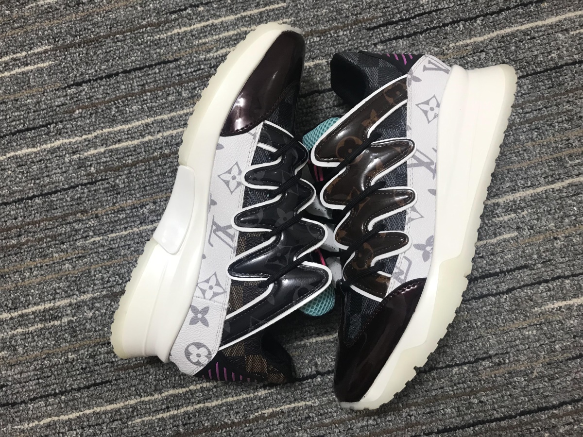 Men L*ouis V*uitton Run Away Top Sneaker
