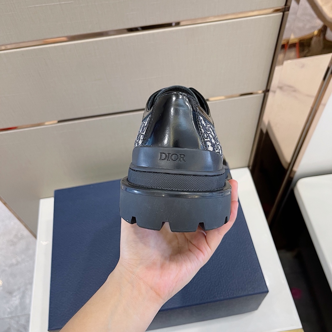 Men D*or Top Sneaker