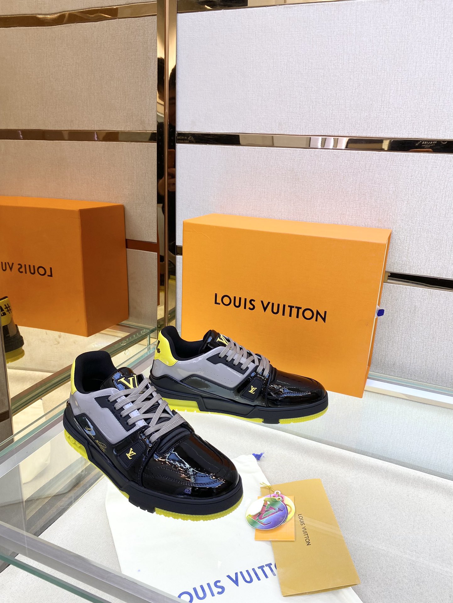 Men L*ouis V*uitton Top Sneaker