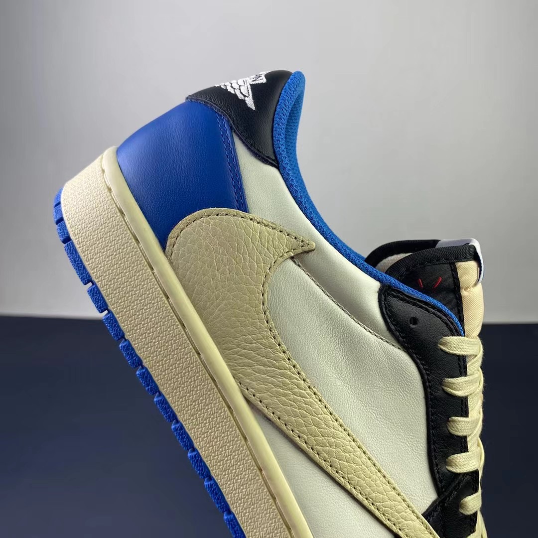 T*ravis S*cott x Fragment x Air Jordan 1 Low OG DM7866-140