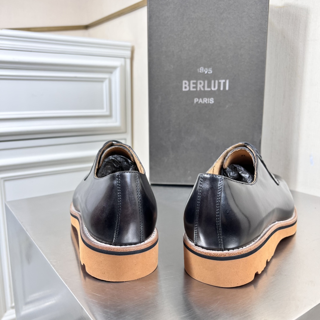 Men B*erluti Top Loafer