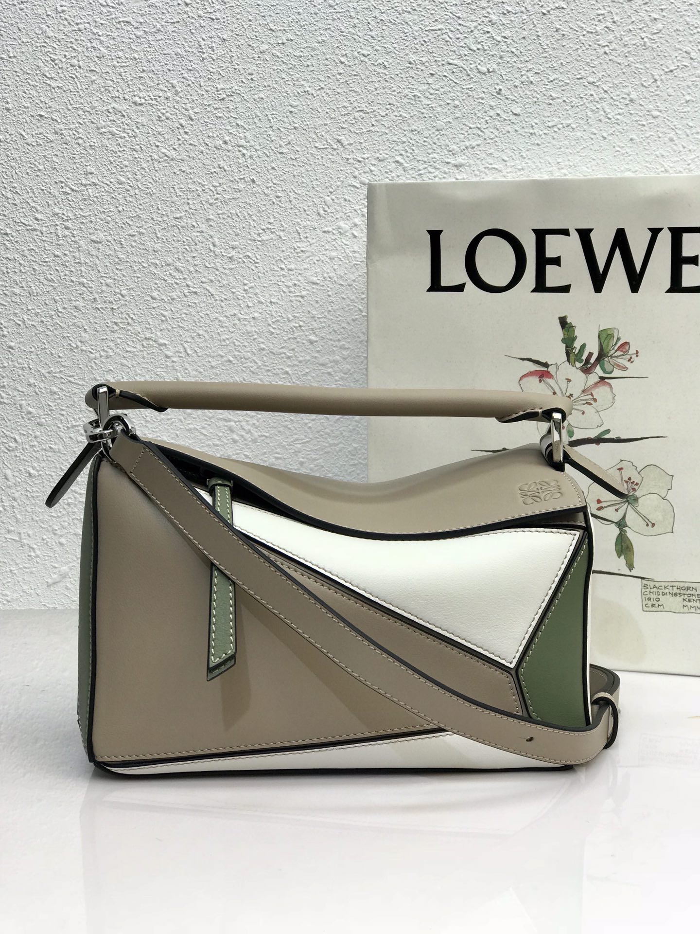 L*oewe Bag Top Quality 24*14*11cm