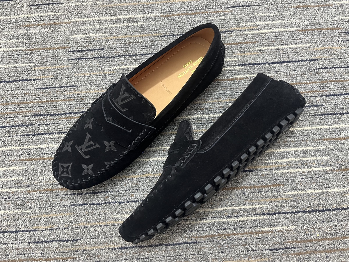 Men L*ouis V*uitton Top Sneakers