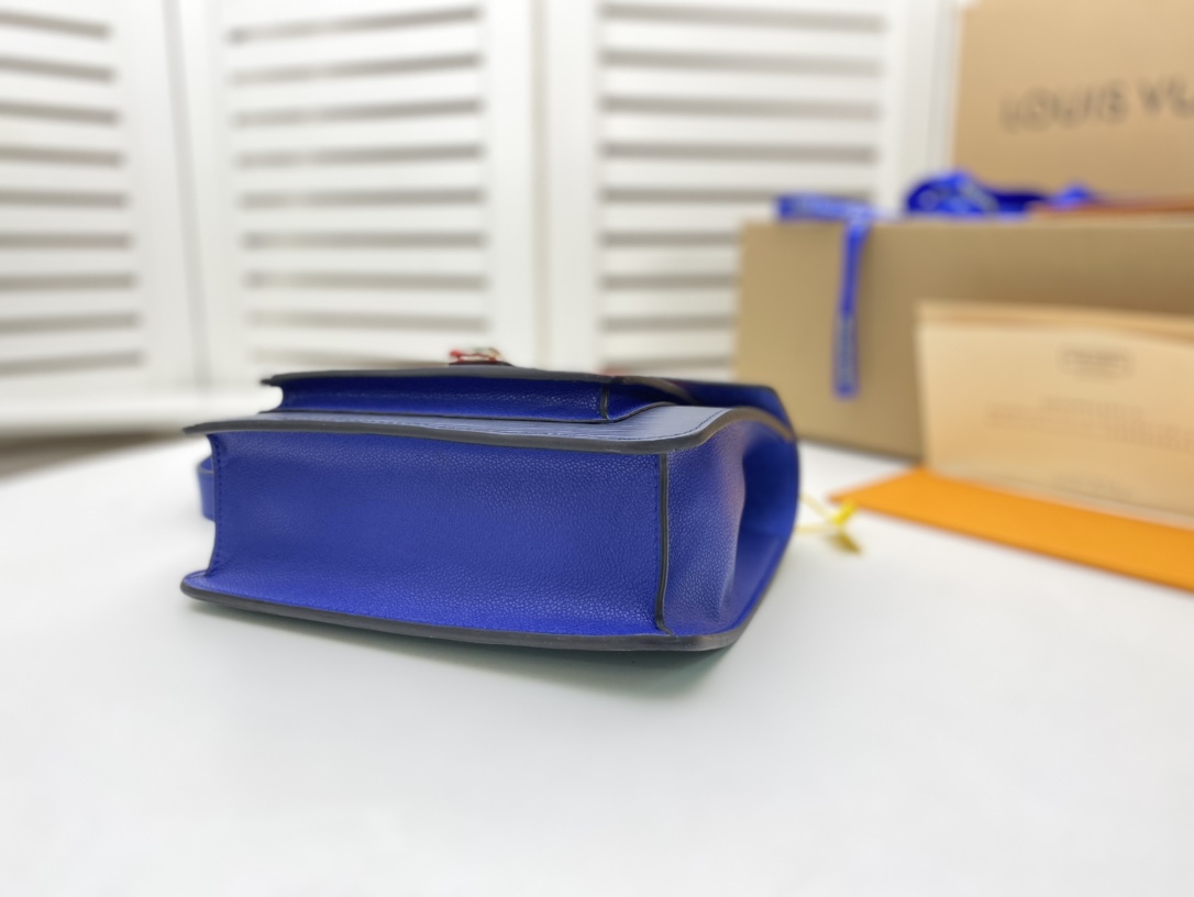 L*ouis V*uitton Bag Top Quality 22*18*9CM