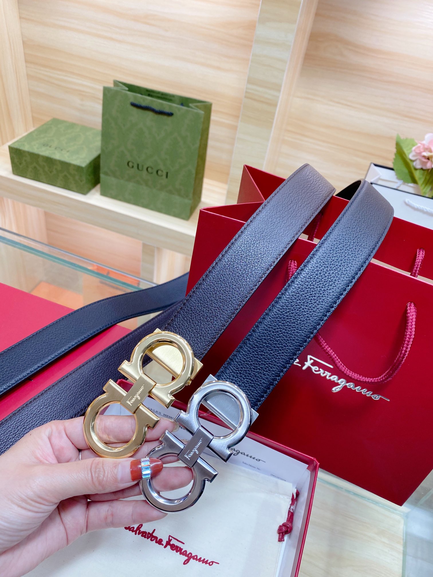 F*erragamo Top Version