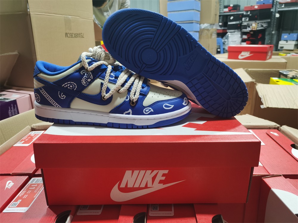 from Nike Dunk Low SE FREE 99