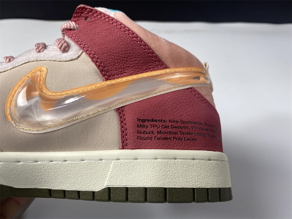 from Social Status x Nk SB Dunk High Pro QS DJ1173-600