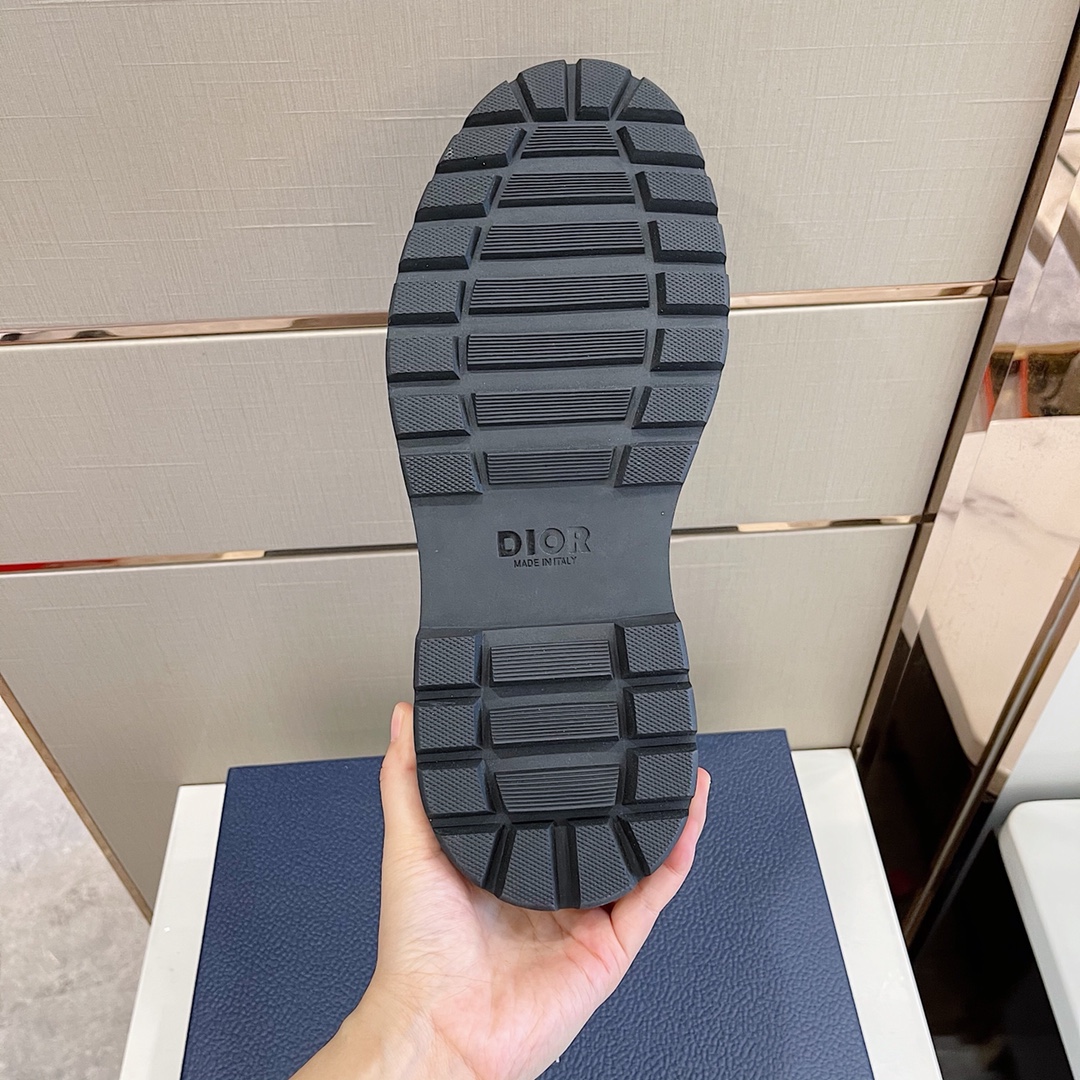 Men D*or Top Sneaker