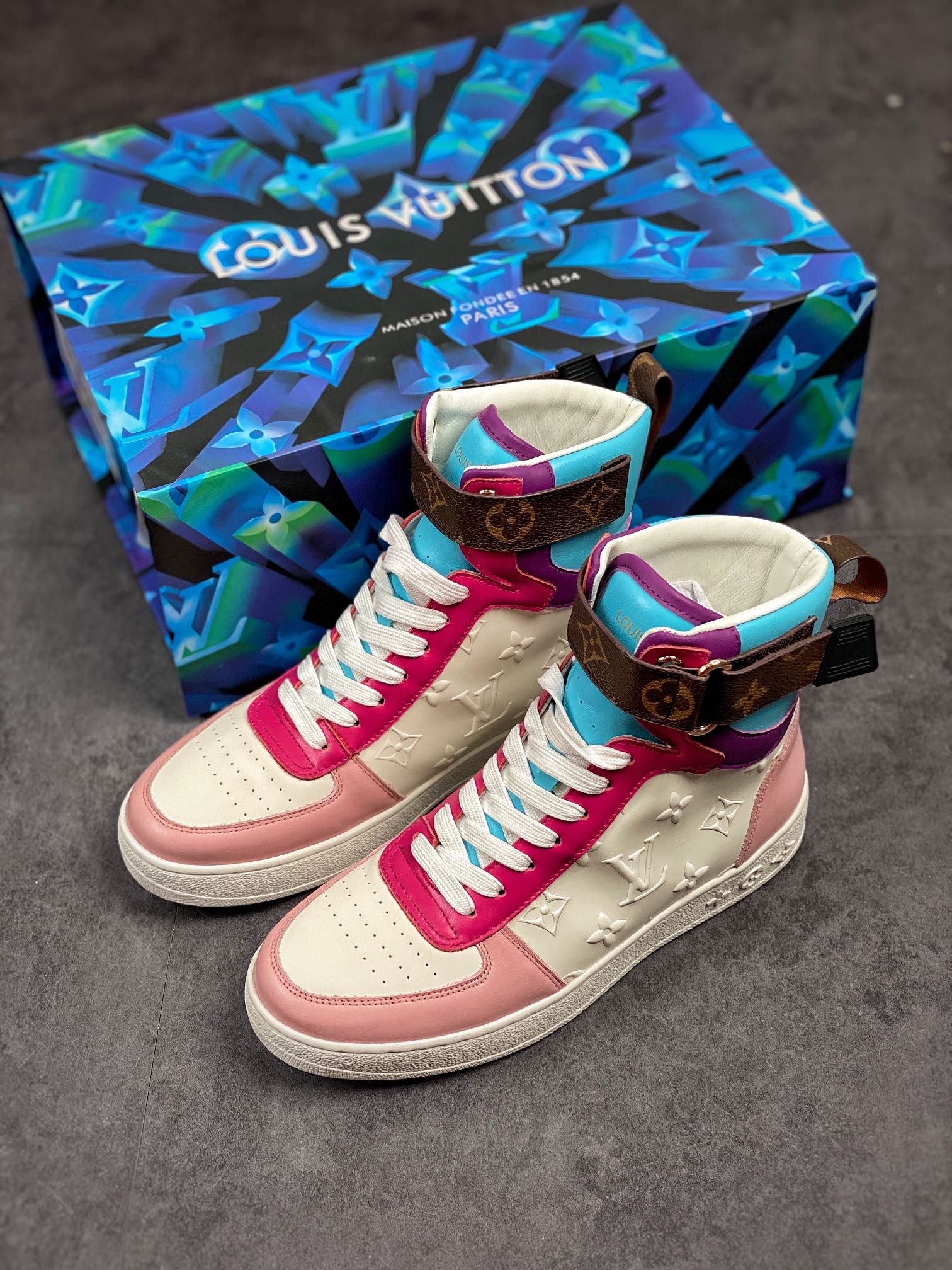 Men L*ouis V*uitton Top Sneaker