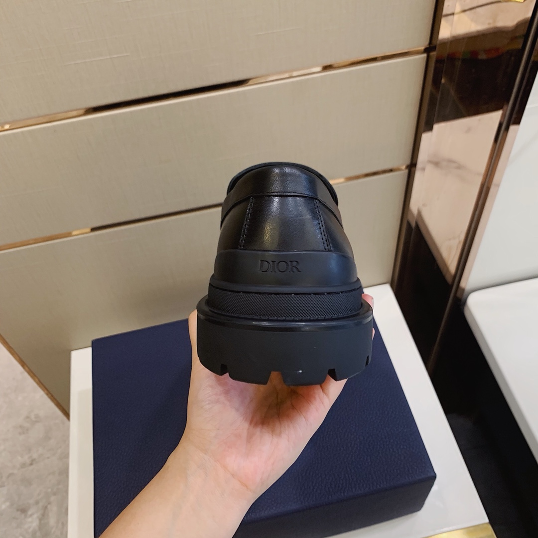 Men D*or Top Sneaker