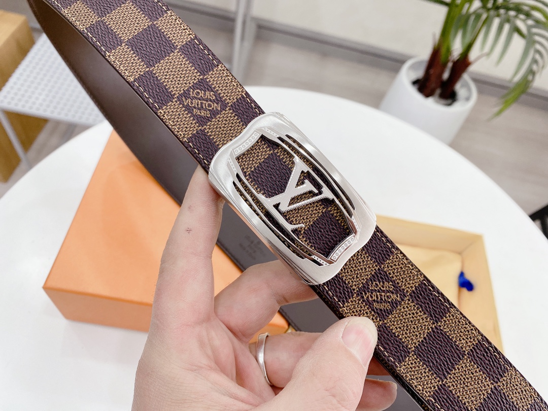 L*ouis V*uitton Belts Top Version