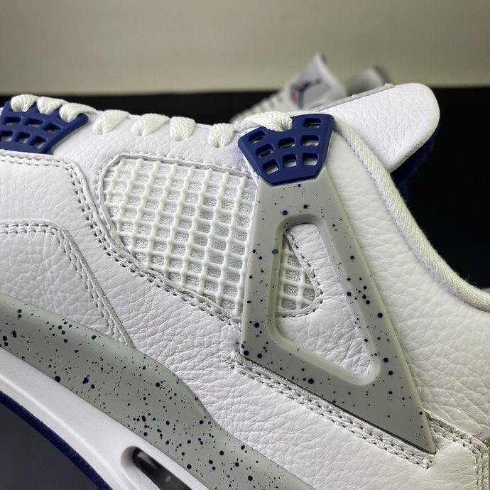 Air Jordan 4 DH6927-140