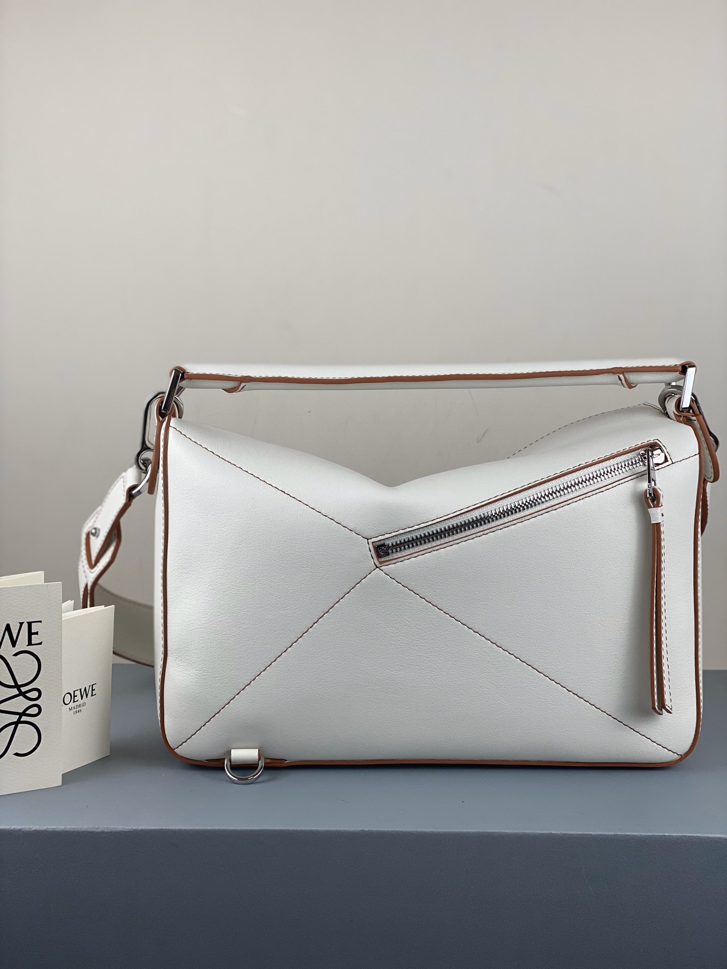 L*oewe Top Bag 29*18*12cm