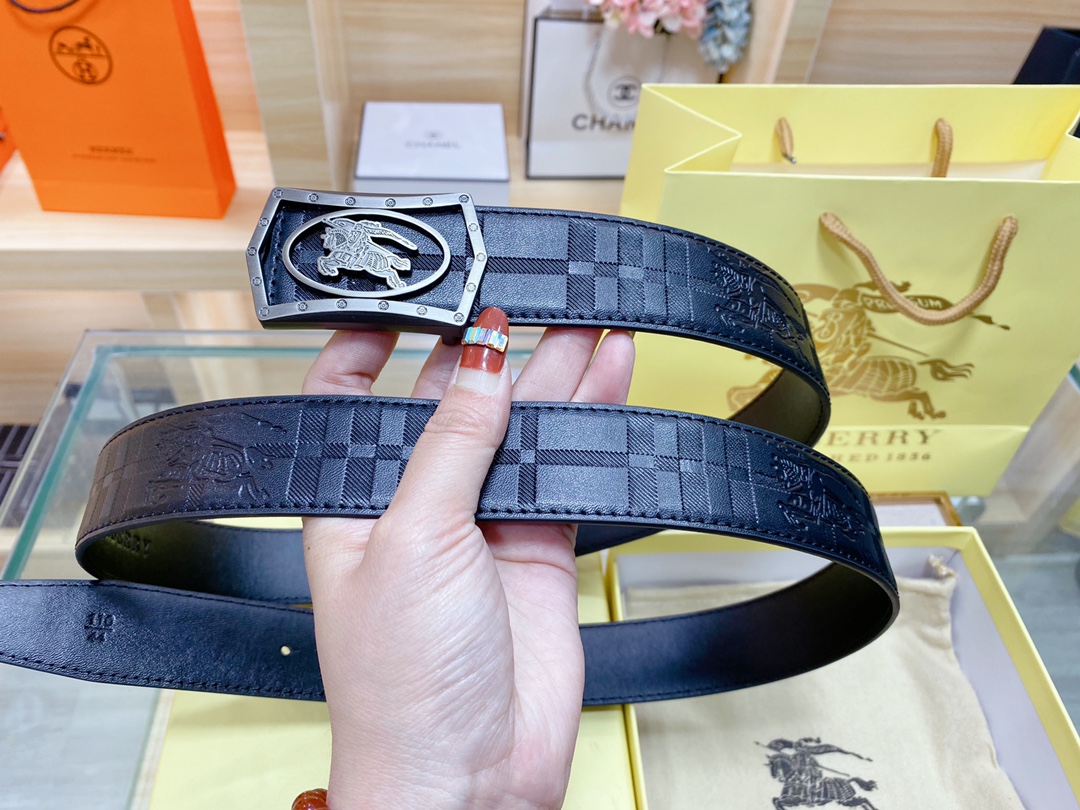 B*urberrry Belts Top Version