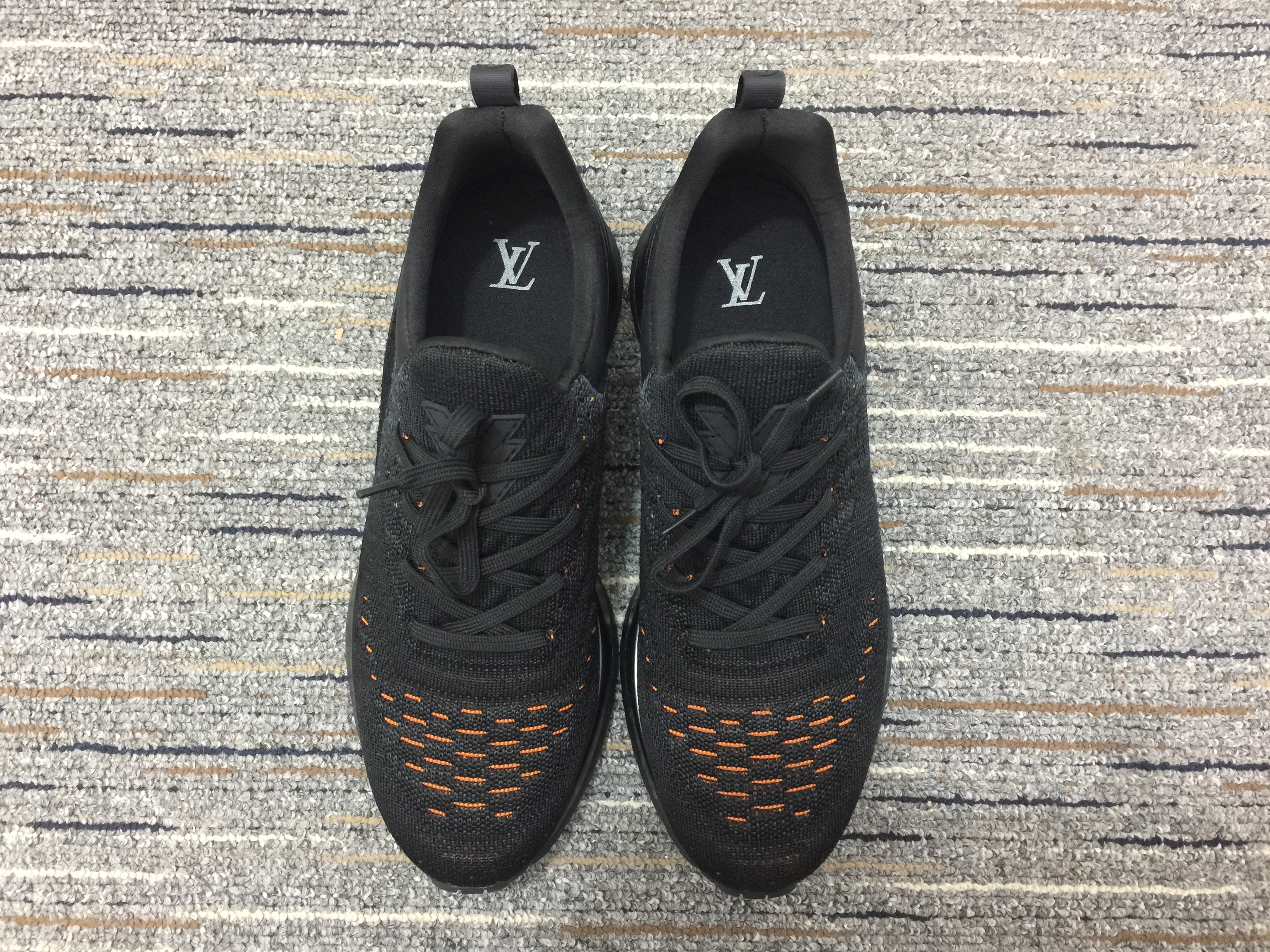 Men L*ouis V*uitton VNR Top Sneakers