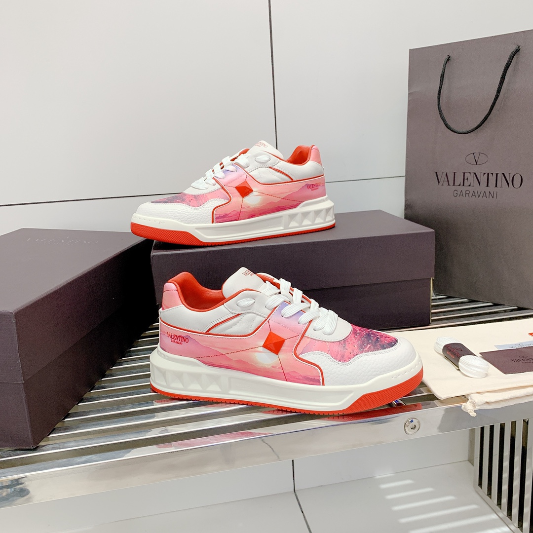 Men Women 𝑉*𝐴𝐿𝐸𝑁𝑇𝐼𝑁𝑂 Top Sneakers