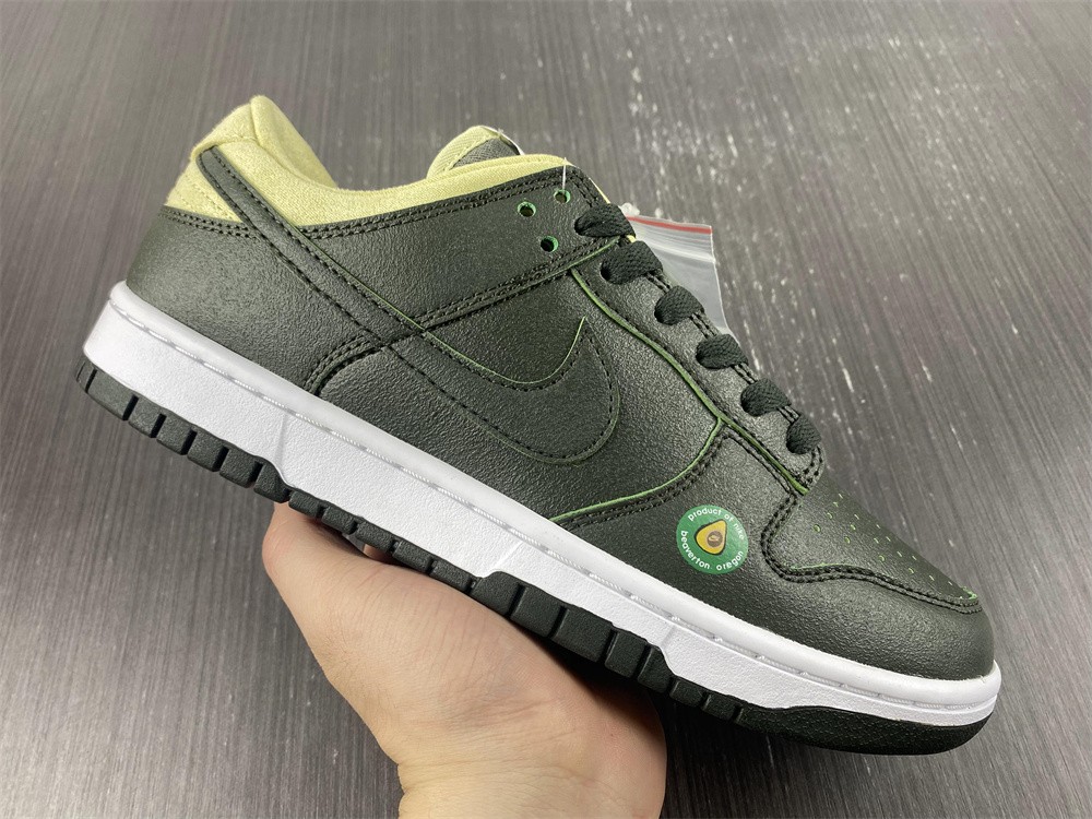 from Nike DUNK LOW LX DM7606 300