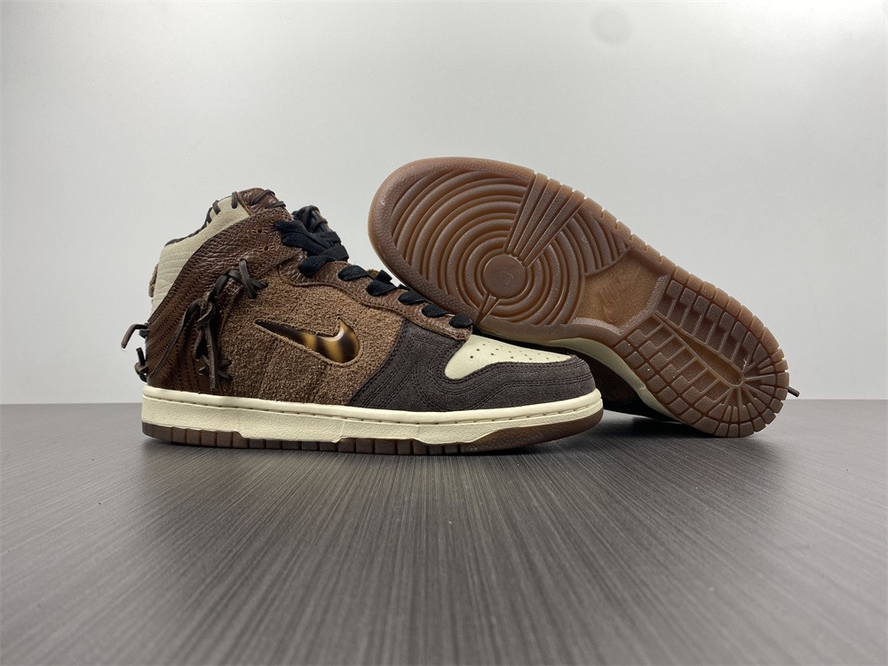 from Nike Dunk SB High Bodega Legend Fauna Brown CZ8125-200