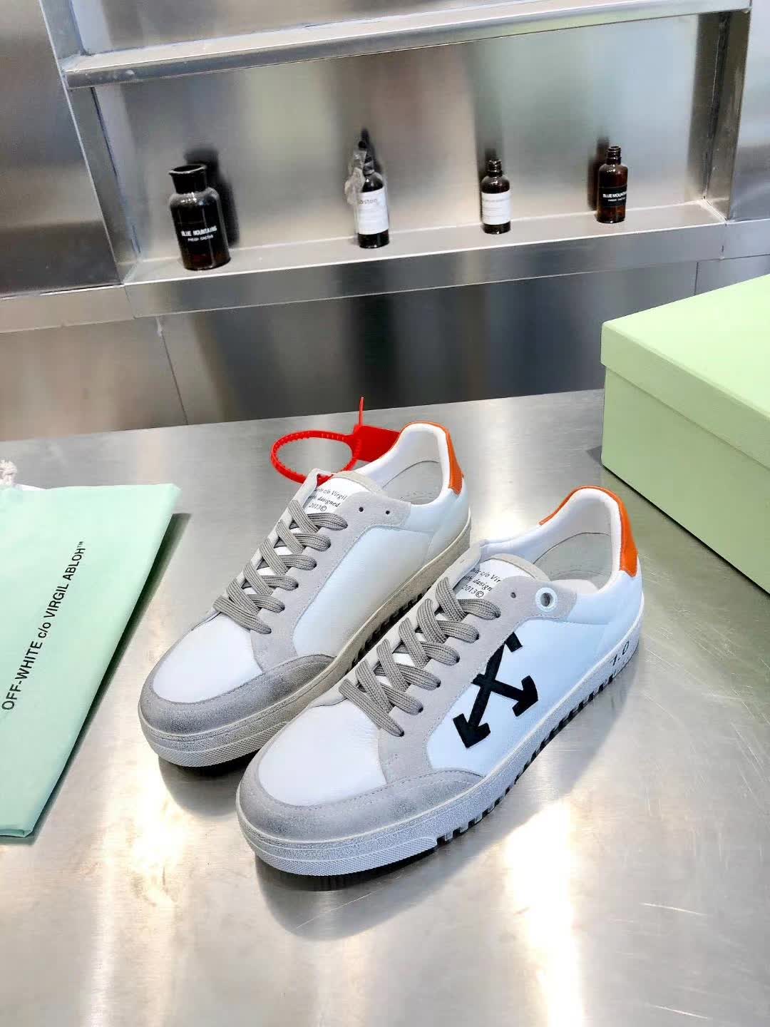 Men Women O*ff W*hite Sneaker