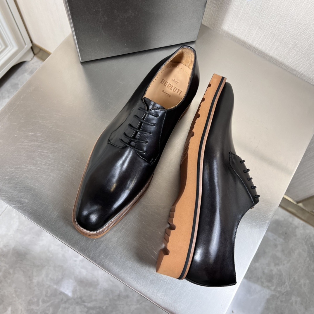 Men B*erluti Top Loafer