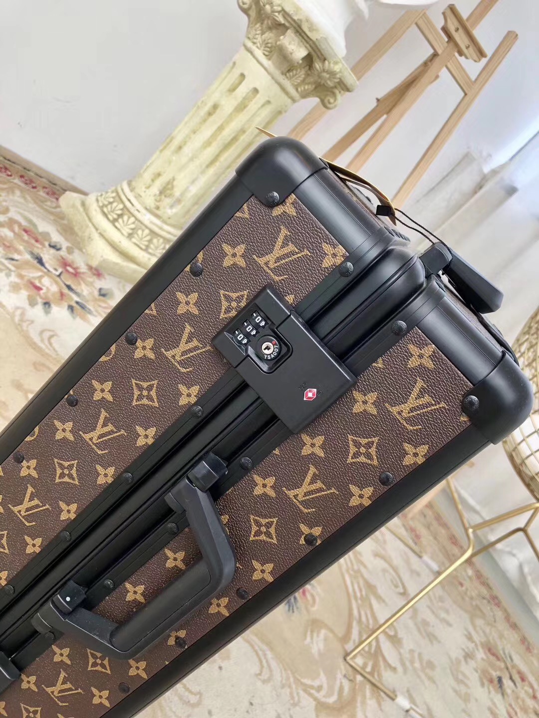 L*ouis V*uitton Luggage