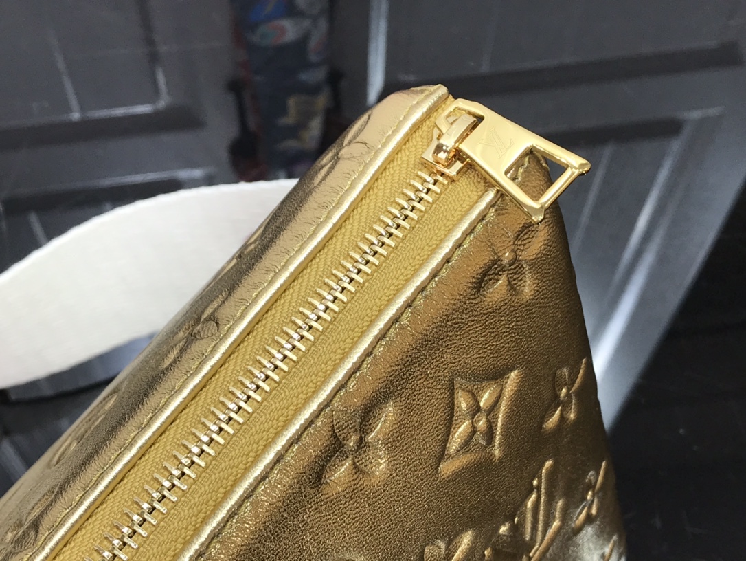 L*ouis V*uitton Top Bag 20 x 26 x 12CM