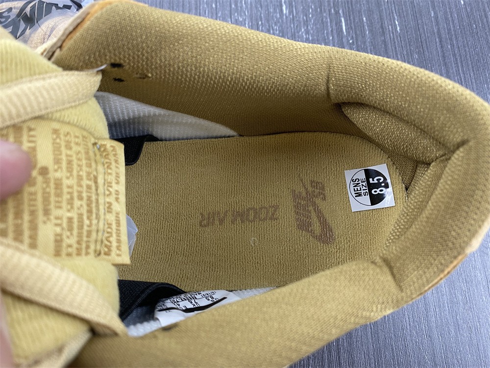 from SB Dunk Low 883232-700