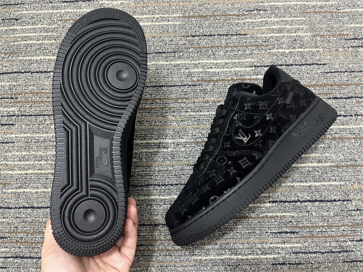 from O*ff-W*hite x Nike Air Force 1 x L*V Low