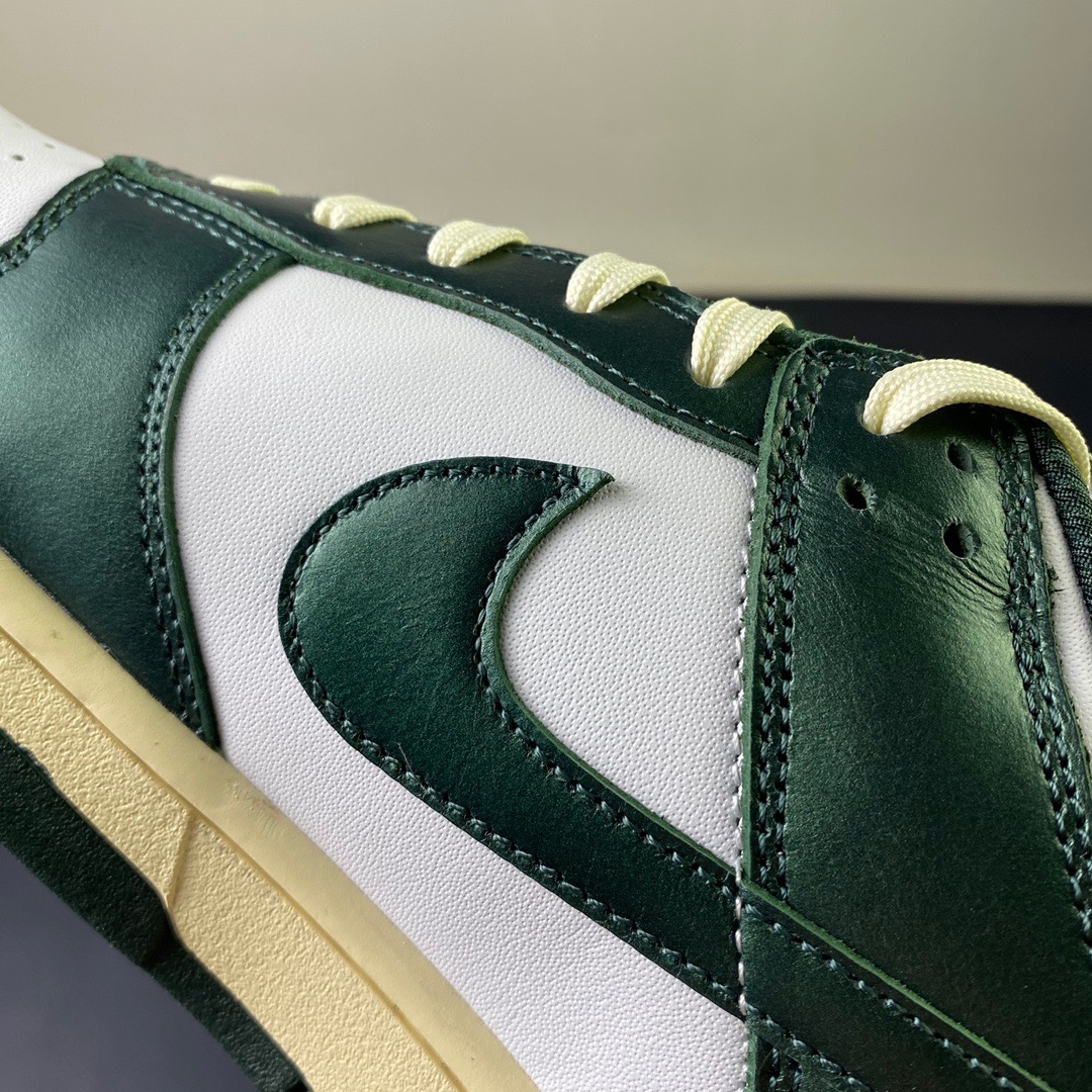 from NIKE DUNK LOW Vintage Green DQ8580-100