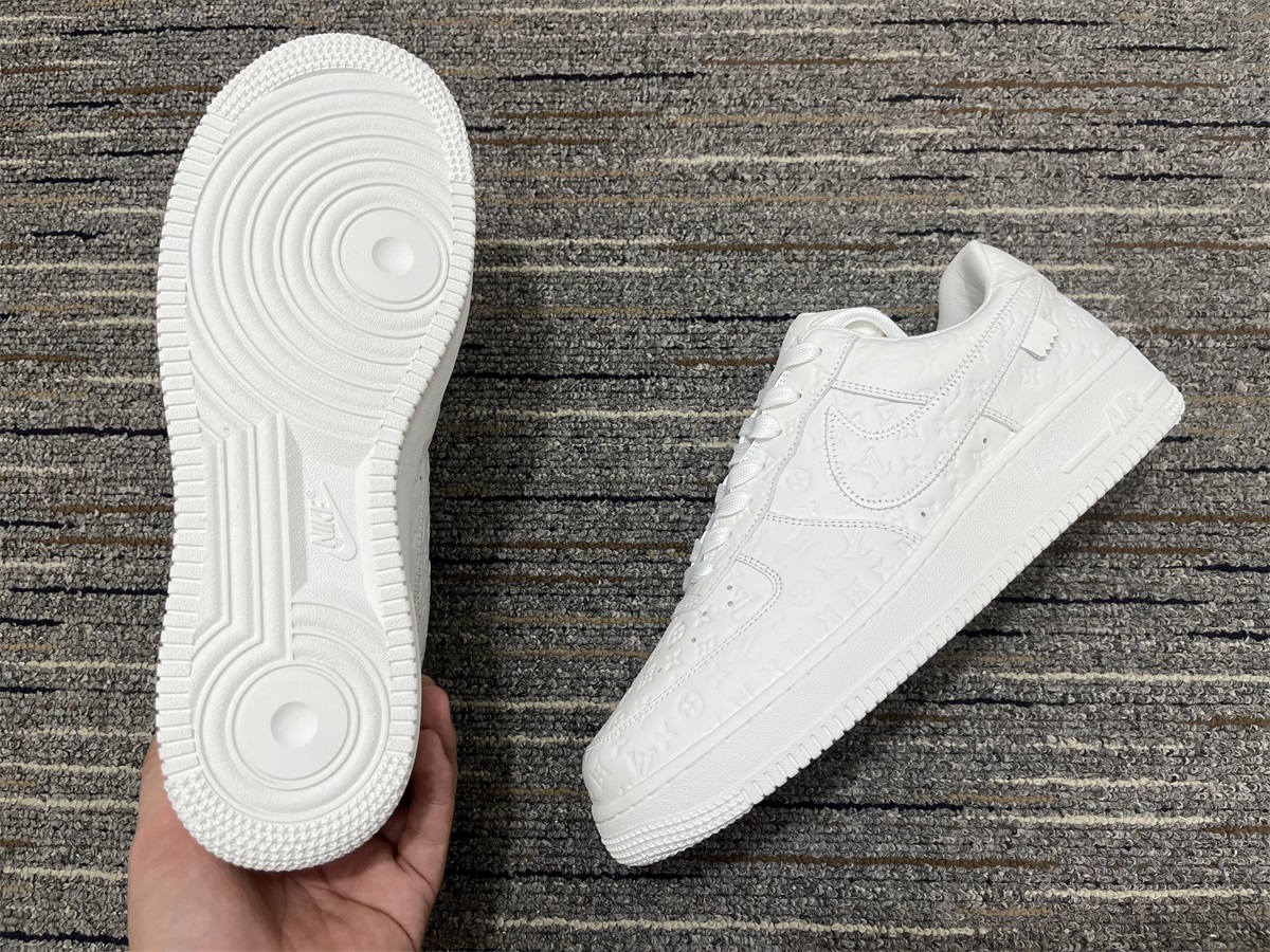 from O*ff-W*hite x Nike Air Force 1 x L*V Low