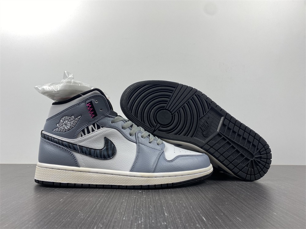 Air Jordan 1 Mid 554724-170
