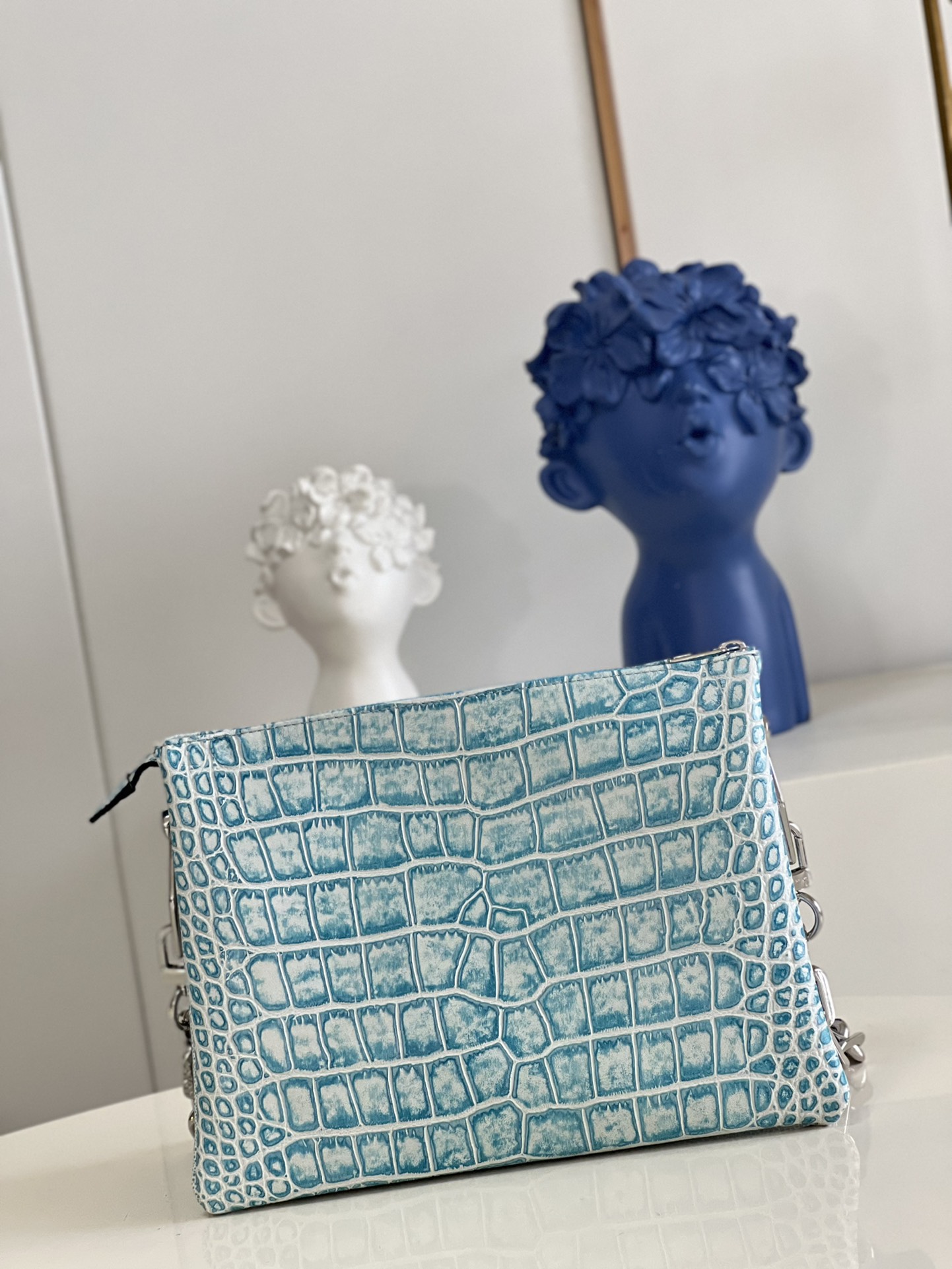 L*ouis V*uitton Top Bag 26*20*12CM