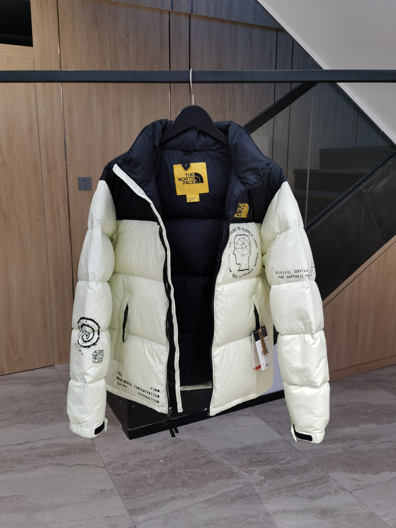 Men Jacket/Sweater Top Quality