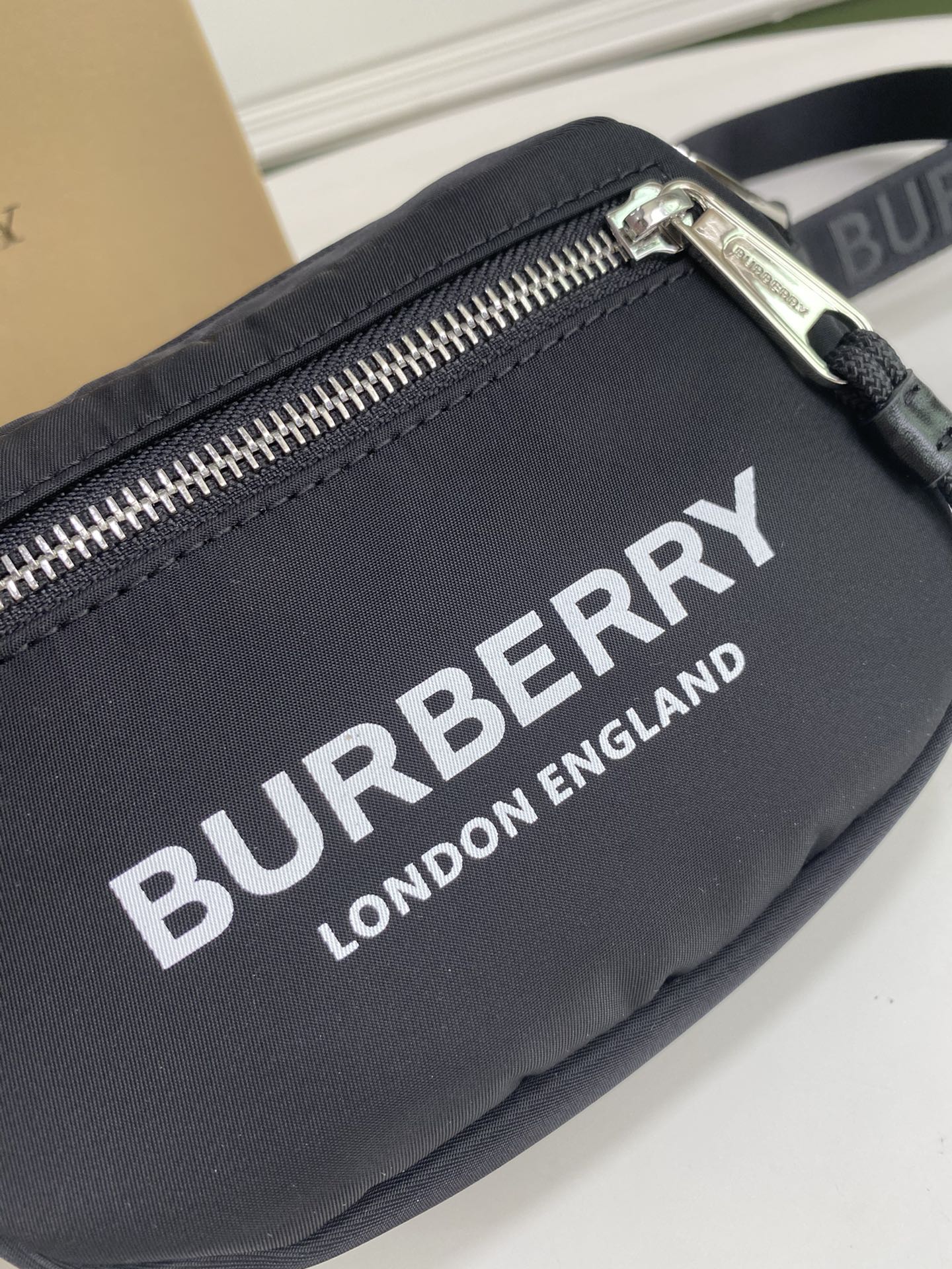 B*urberry Bag Top Quality 18.5*3.7*12.5cm