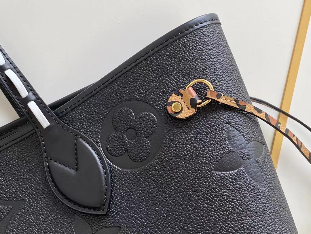 L*ouis V*uitton Top Bag 31*28*14cm