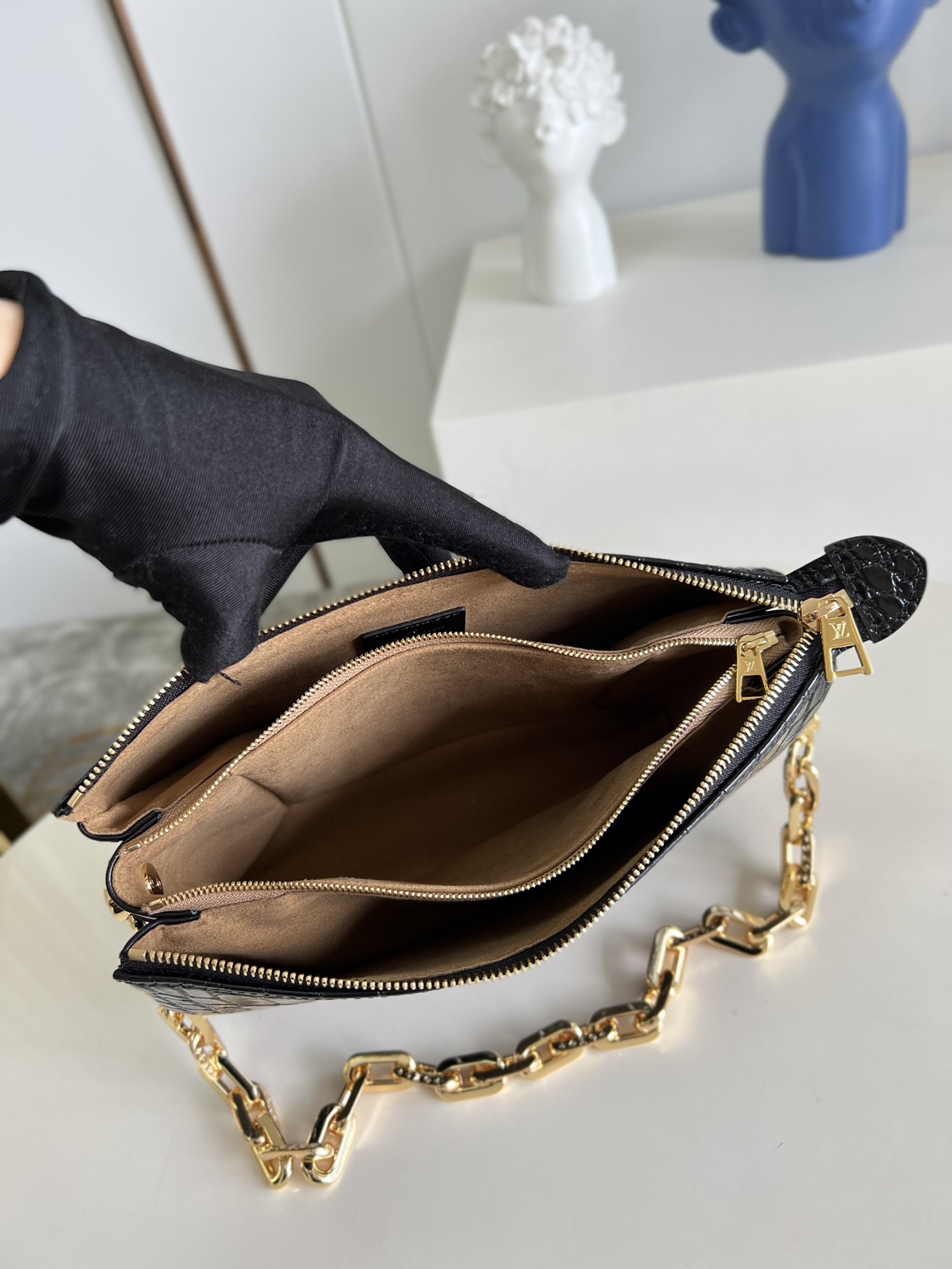 L*ouis V*uitton Top Bag 26*20*12CM