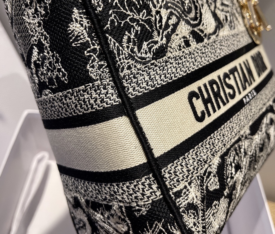 D*ior Top Bag 24*20*11cm