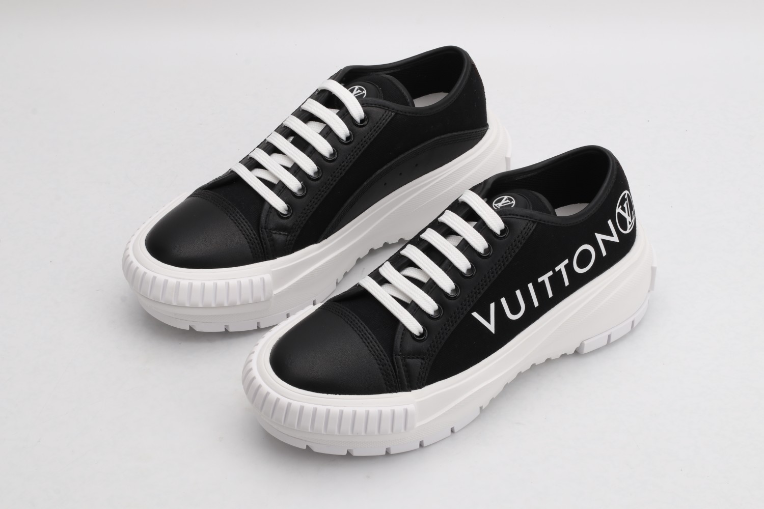 Women L*ouis V*uitton Top Sneaker