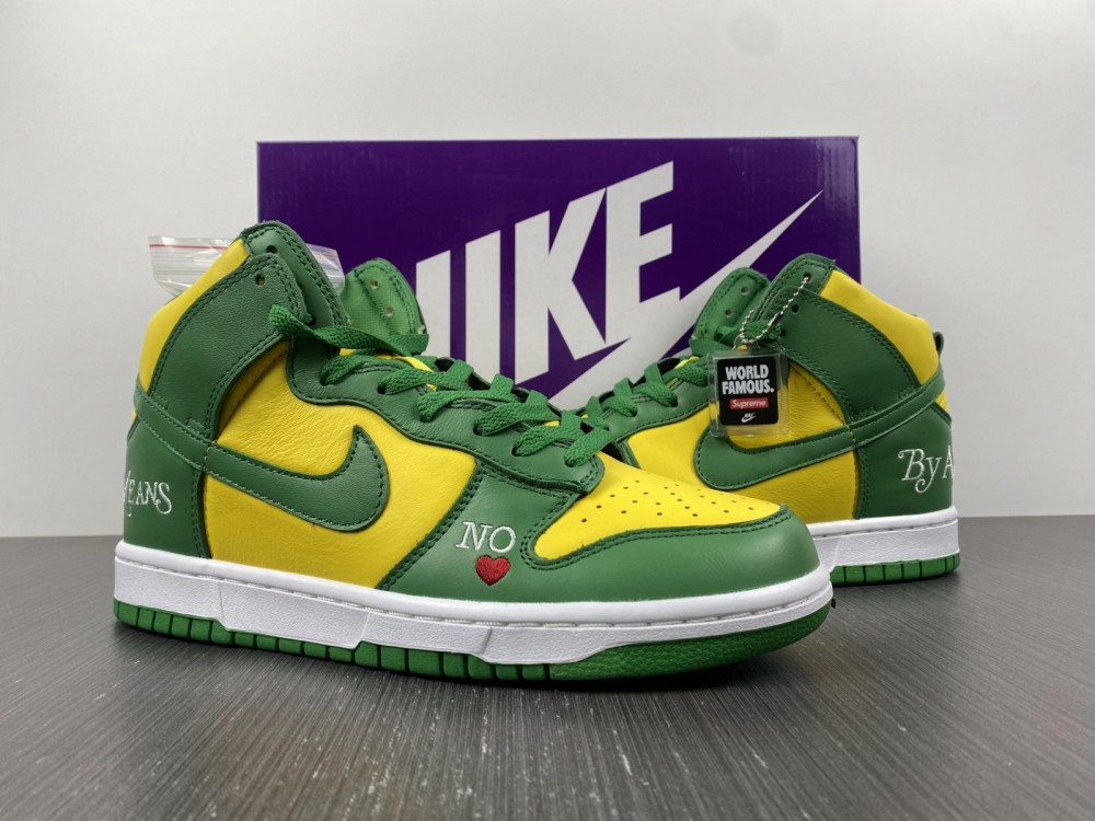 from Supreme x Nike SB Dunk High DN3741-700