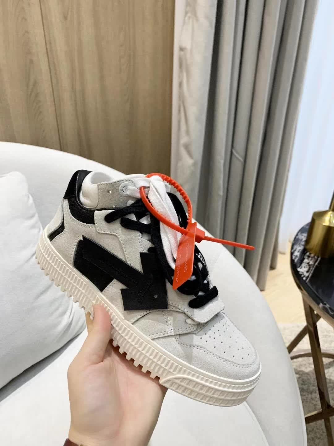 Men Women O*ff W*hite Sneaker