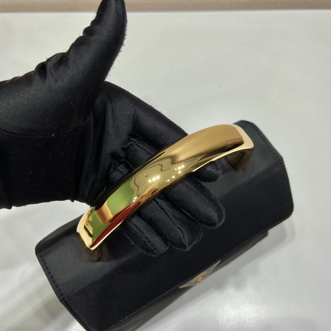 P*rada Bag Top Quality 21*17*12CM