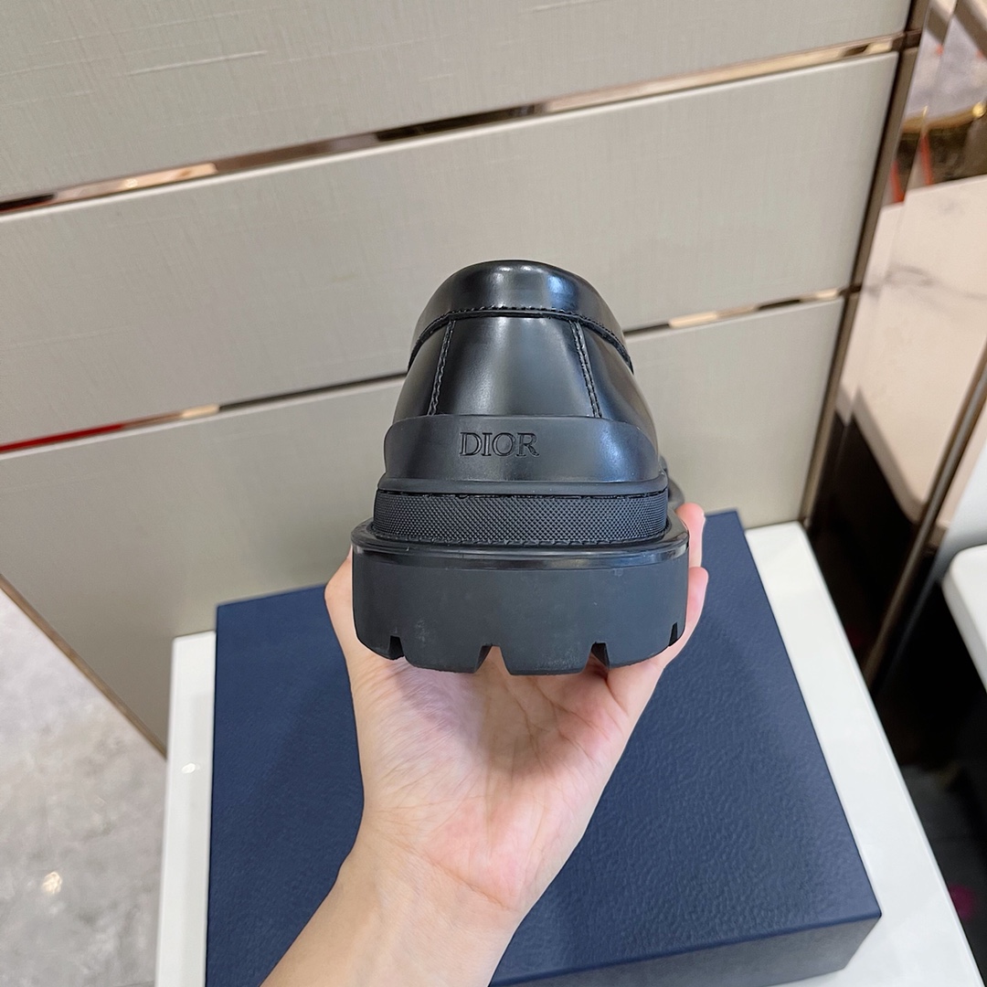 Men D*or Top Sneaker